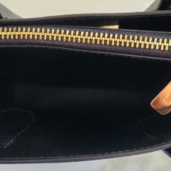 NWOT! Michael Kors Black Women's Convertible Crossbody Bag-NWOT - Picture 6 of 12